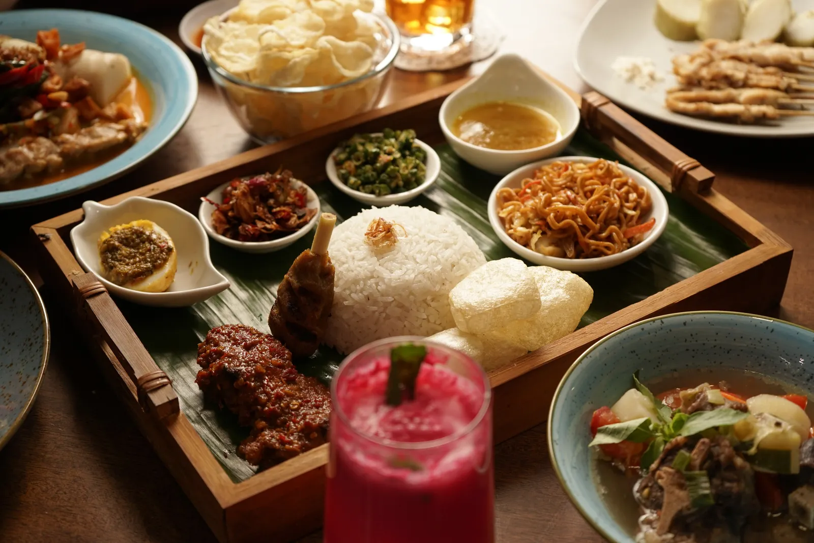 Paket Lauk Semeja