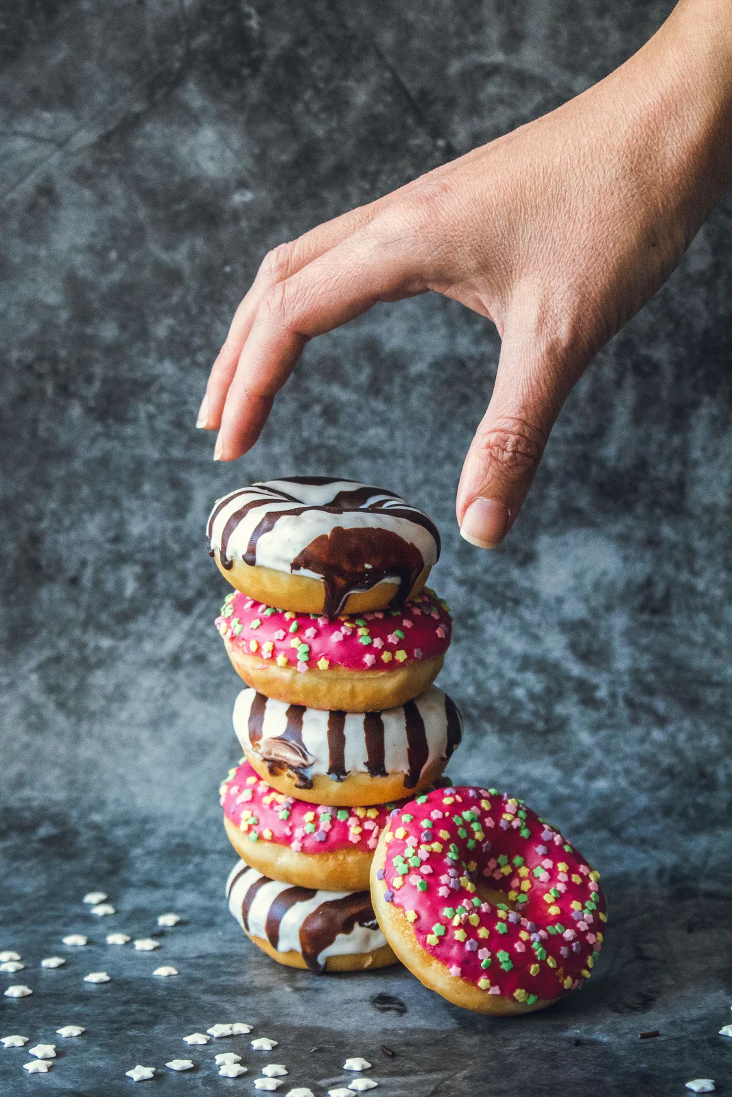 Donat Warna-warni